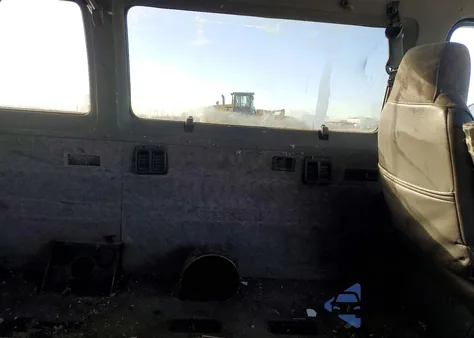 1997 Dodge Ram Wagon B3500 z USA, uszkodzony, nr VIN 2B5WB35Z9VK531998